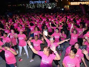El evento fue realizado en el parqueo de Carrefour Plaza Duarte en el marco del Día Mundial de la Lucha contra el Cáncer de Mama.