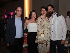 Denis Vicini, Ariana de Vicini, Rosadela Serulle y Silvan Ridel.
