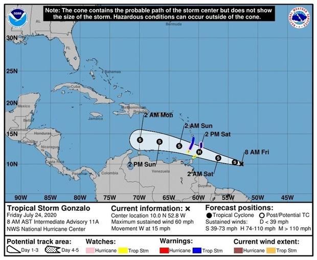 Fotografía cedida este viernes por el Centro Nacional de Huracanes (NHC) de Estados Unidos donde se muestra el pronóstico de 4 días del paso de la tormenta tropical Gonzalo que amenaza con fortalecerse a huracán.