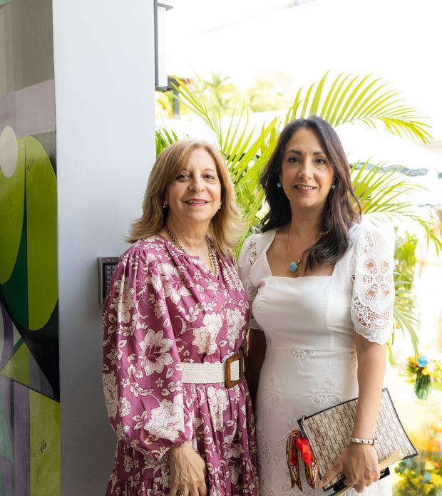 Melba Marrero, Vivian Núñez.