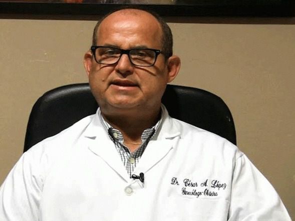 Doctor César López.