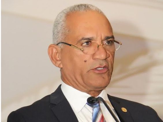 El doctor Pedro Rodríguez, presidente del Colegio Dominicano de Notarios.