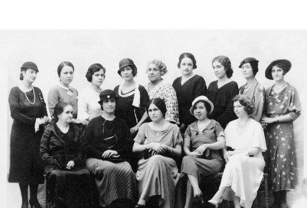 unta Superior de la Directiva de la Acción Feminista Dominicana © Barón Castillo, 1932.