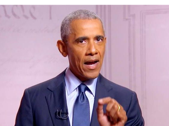 Un framegrab de la transmisión en vivo del Comité de la Convención Nacional Demócrata que muestra al expresidente estadounidense Barack Obama.