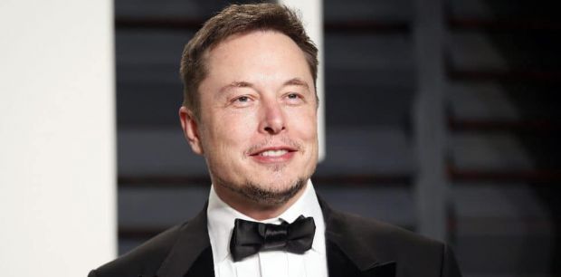 Con menos de 50 años, Elon Musk  se encuentra entre los hombres más poderosos del mundo segun Forbes.