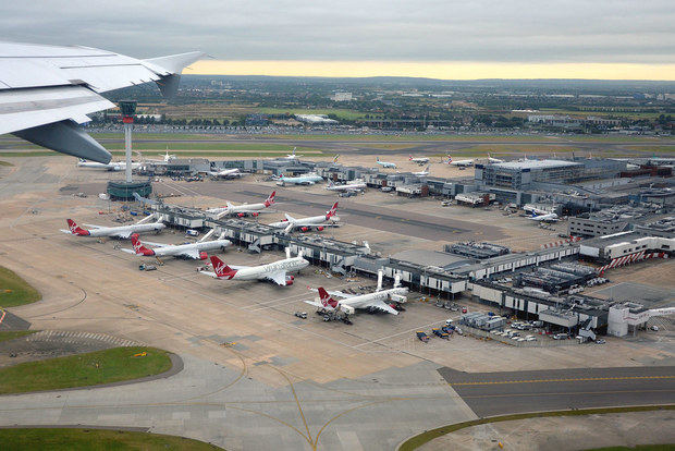 Terminal del Heathrow Airport, Londres.