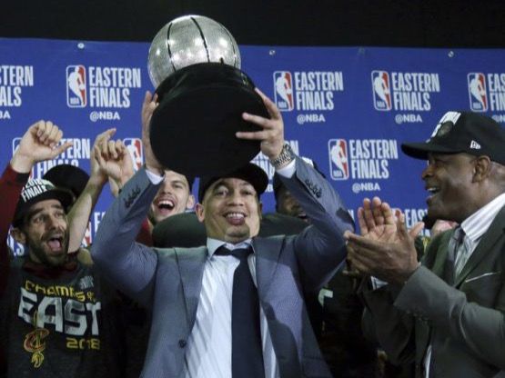 Tyronn Lue llegó a un acuerdo para asumir como el próximo entrenador de los Clippers de Los Ángeles.