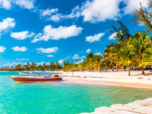 Instituto español propone soluciones para erosión de las playas dominicanas.