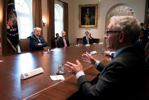 El presidente de los Estados Unidos, Donald J. Trump, se reúne con ejecutivos de la industria del turismo para analizar la respuesta a la pandemia del Coronavirus (COVID-19), en la Casa Blanca en Washington, DC, EE. UU.