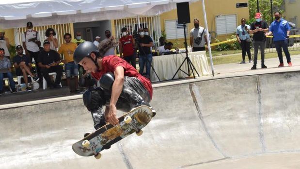 Daniel Cuervo en acción durante el Campeonato Nacional de Skateboard.