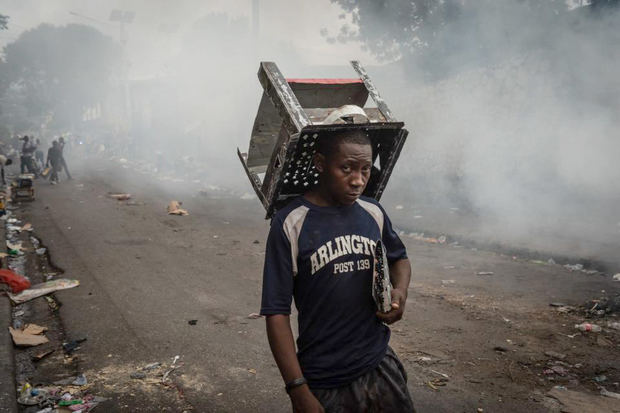 Haití, paralizado por una huelga del transporte y escenario de masivas protestas.