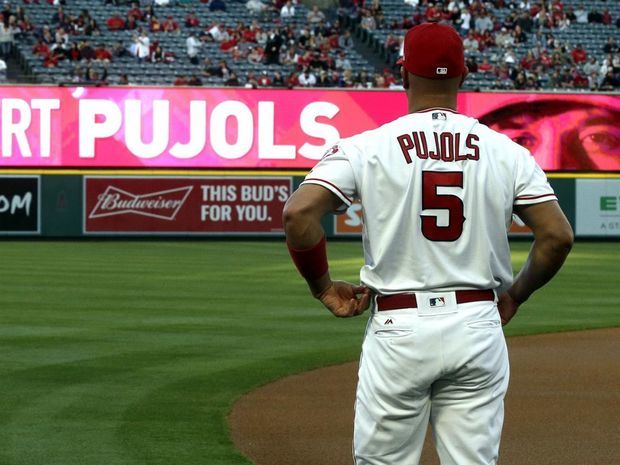 En la imagen un registro del beisbolista dominicano Albert Pujols, quien fue anunciado este lunes como nuevo refuerzo de los Dodgers de Los Ángeles, tras casi una década con los Angelinos.