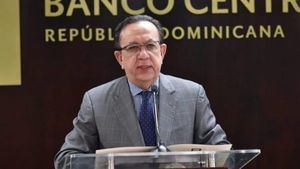 Gobernador Valdez Albizu informa que la economí­a dominicana creció un 47.1 % en abril de 2021