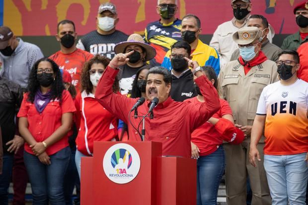 El presidente de Venezuela, Nicolás Maduro, habla HOY durante un acto que conmemora los 20 años del regreso al poder de Hugo Chávez luego del golpe de Estado del 11 de abril de 2002 en Venezuela.