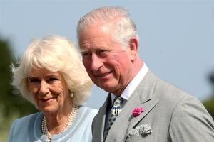 Carlos III se enfrenta al cáncer tras un año de reinado y siete décadas de espera