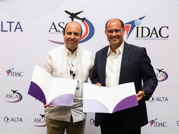 Román E. Caamaño, director general IDAC y José Ricardo Botelho, director ejecutivo y CEO de ALTA.