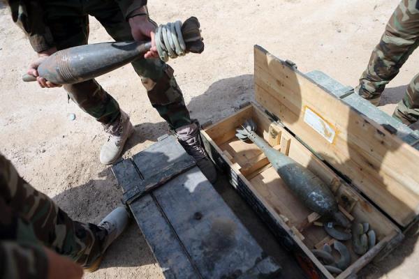 Varios misiles impactaron esta madrugada en la base militar de Ain al Asad, en el oeste de Irak y donde están desplegadas tropas estadounidenses, confirmó a Efe una fuente de la Policía de la provincia donde se ubican las instalaciones. 