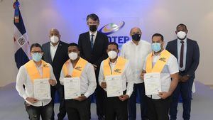 INFOTEP entrega certificados a empleados de la empresa Samsic Handling Dominican