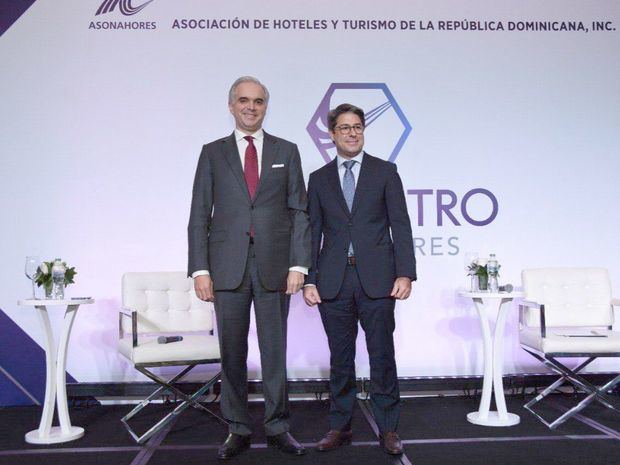 Ministro de Trabajo, Luis Miguel De Camps junto a Rafael Blanco Tejera, presidente de ASOLADORES.