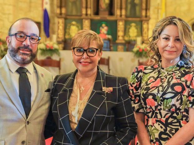 Francisco Campos, Milagros de los Santos y Eliana Díaz.