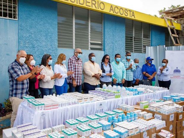 Gabinete de Política Social entrega más de 38 millones de pesos en medicamentos.