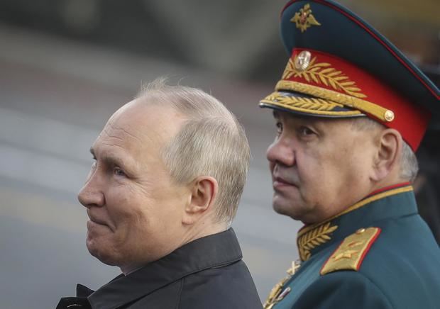 El presidente ruso, Vladímir Putin y el ministro de Defensa, Sergei Shoigú, en una foto de archivo.