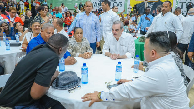 Presidente Abinader llama al pueblo dominicano a seguir trabajando para continuar el progreso en el 2023.
