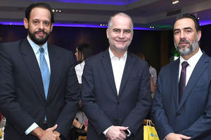 Nicolás Fernández, Alejandro Fernández y Fabio Báez.