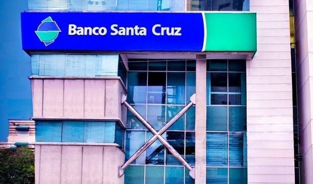 Fachada de Banco Santa Cruz.