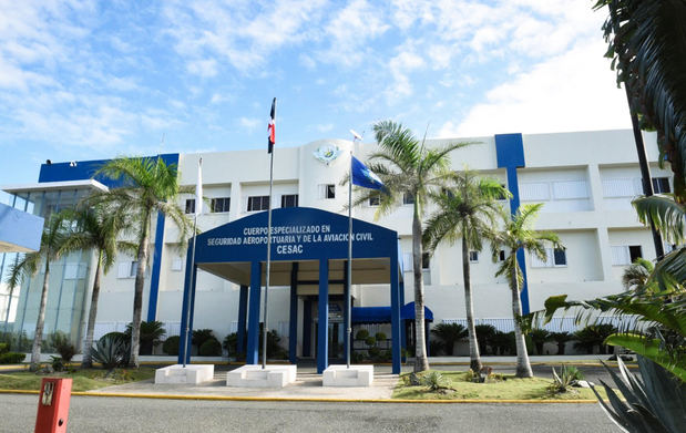 Edificio del Comité Nacional de Aviación Civil, CONASAC.