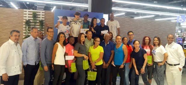 Carrefour premia ganadores del Maratón 10K