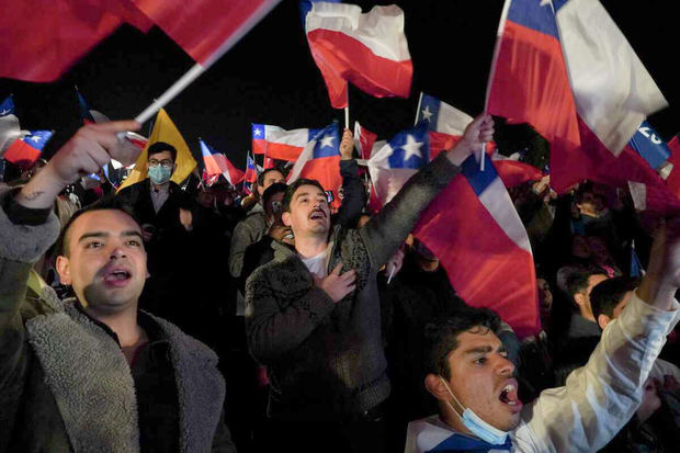 Chile rechaza con un aplastante 62,2 % la propuesta de nueva Constitución.