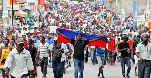 Haitianos volvieron este domingo a protestas en Puerto Príncipe y otras partes del país para exigir la renuncia del presidente Jovenel Moise.