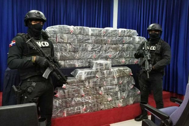 La Dirección Nacional de Control de Drogas (DNCD) dominicana  y el Ministerio Público informó  del decomiso de más de 27 kilos de drogas.