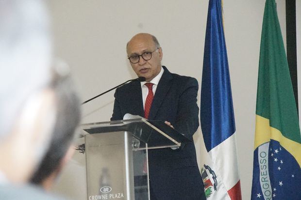 El presidente de la Cámara de Comercio Domínico Brasileña, Ángelo Viro.