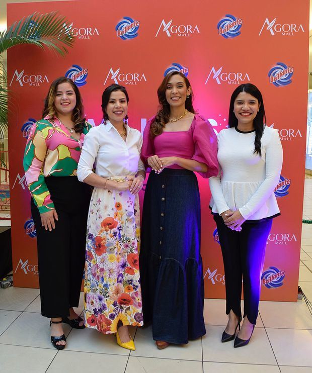 Mayelinne Lluberes, Maritza Lopez, Dary Bernardino y Paula Dominguez.