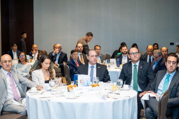 Cámara de Comercio de España ofreció la conferencia “Horizontes financieros y Reforma Fiscal”