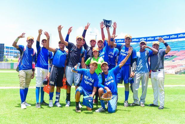 La Copa Rica Intercolegial de Fútbol “Viste tu potencial al 100% Rica” en la Ciudad Corazón