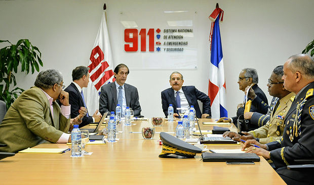 Reunión del presidente Danilo Medina con los titulares de las principales instituciones involucradas al Sistema Nacional de Atención a Emergencias y Seguridad 911, realizada en la sede principal de la institución.