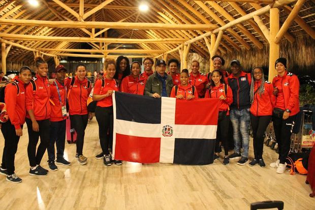 Combinado de Balonmano femenino regresando de su participación en los Juegos Panamericanos de Lima.
