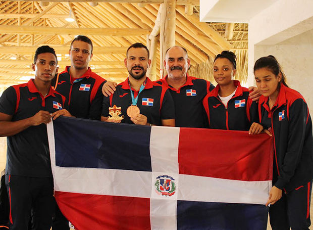 Delegación dominicana de Tenis de Mesa de retorno a la República Dominicana.