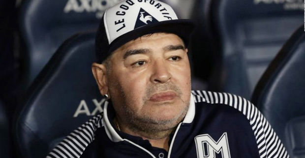 Diego Maradona, operado con éxito por edema en la cabeza.
