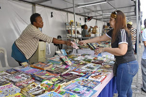 Fin de semana de ofertas en la Feria del Libro