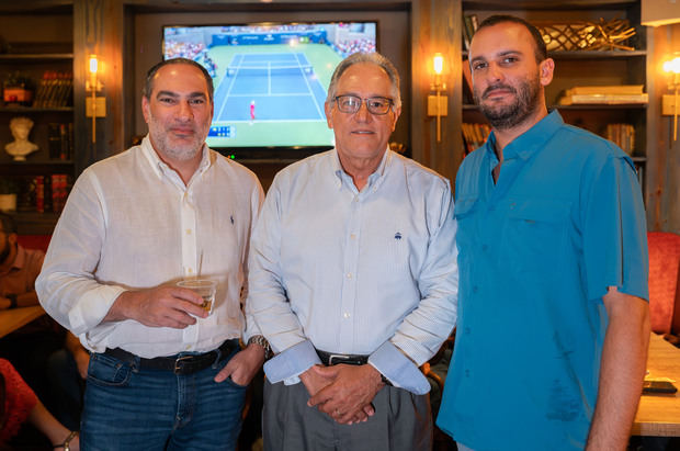 Ramón Lora, Eduardo Sella y Guillermo González.