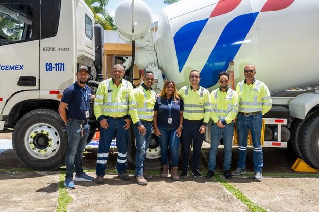 Barrick Pueblo Viejo y Cemex se unen para promover la seguridad vial en comunidades de Sánchez Ramírez.