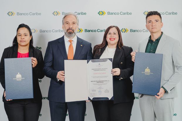 María García, Dennis Simó, Francesca Luna y Jonathan Genao.