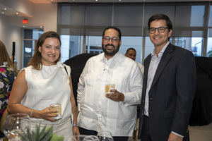 María Consuelo Bonilla, Humberto Alba y Alexis Anselin.