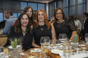 Paula Valverde, Crismarie Kury, Farah Vidal y Benahuare Pichardo.