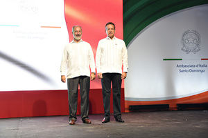 Stefano Queirolo Palmas, Embajador Italia en República Dominicana y Ito Bisono, Ministro de Industria, Comercio y Mipymes.