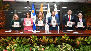 Mujeres del siglo XX en República Dominicana son reconocidas a través de una innovadora emisión postal